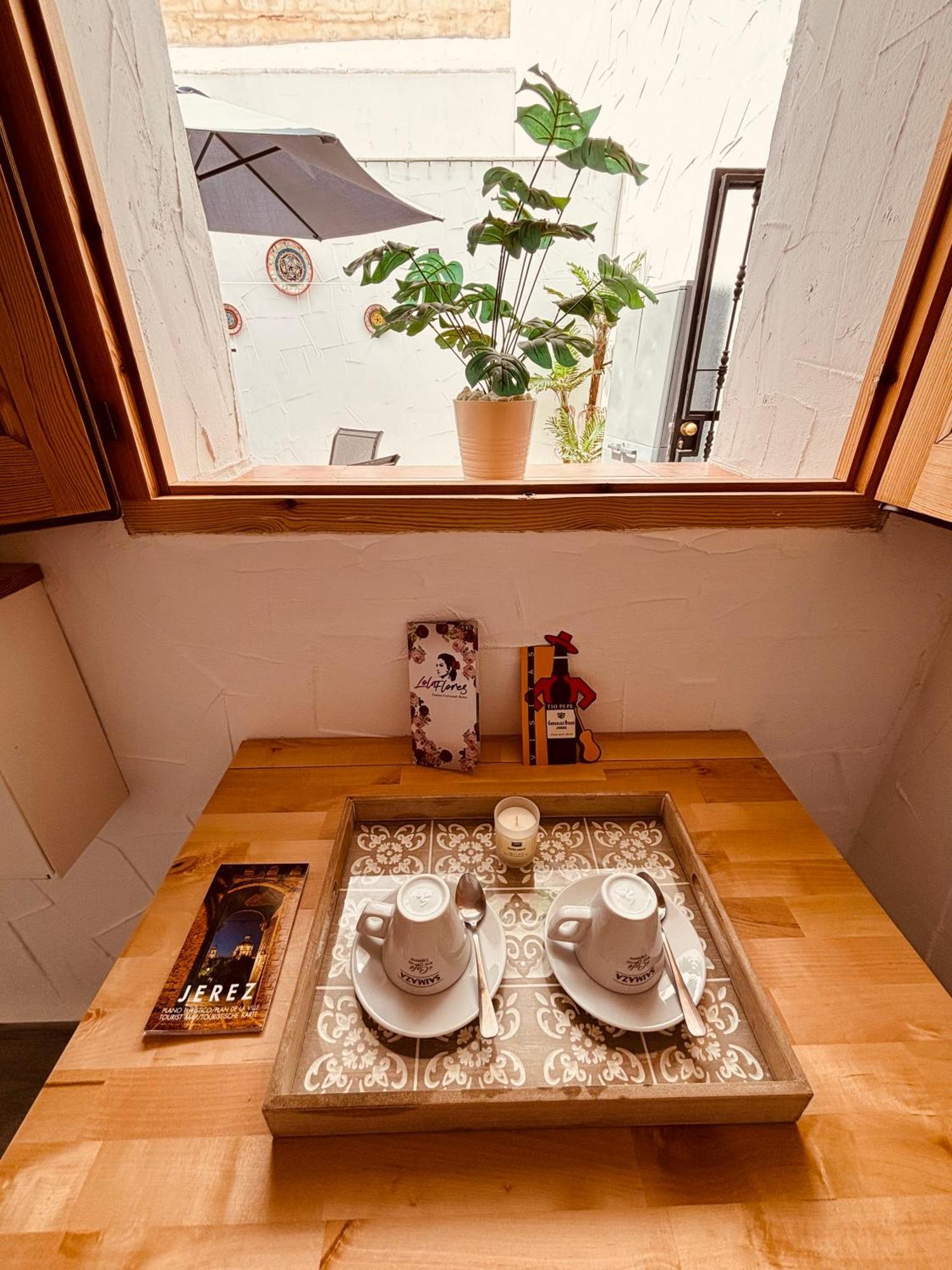 Apartamento La Lola - Patio Privado 赫雷斯 外观 照片